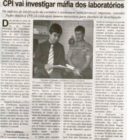 CPI vai investigar máfia dos laboratórios: há indícios de falsificação de carimbos e assinaturas para favorecer empresas ... . Correio de Minas, Conselheiro Lafaiete, 21 set. 2013, p. 03.